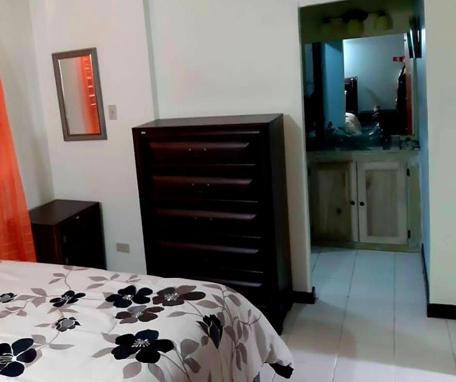 The Mango Lodge Kingston Ngoại thất bức ảnh
